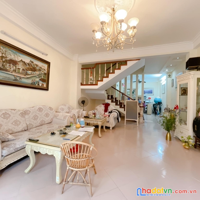 Biệt thự âu cơ tây hồ. view hồ tây - ô tô 5 tạ tránh. dt 160m2. mt 11m. giá 15 tỷ nhỉnh. lh