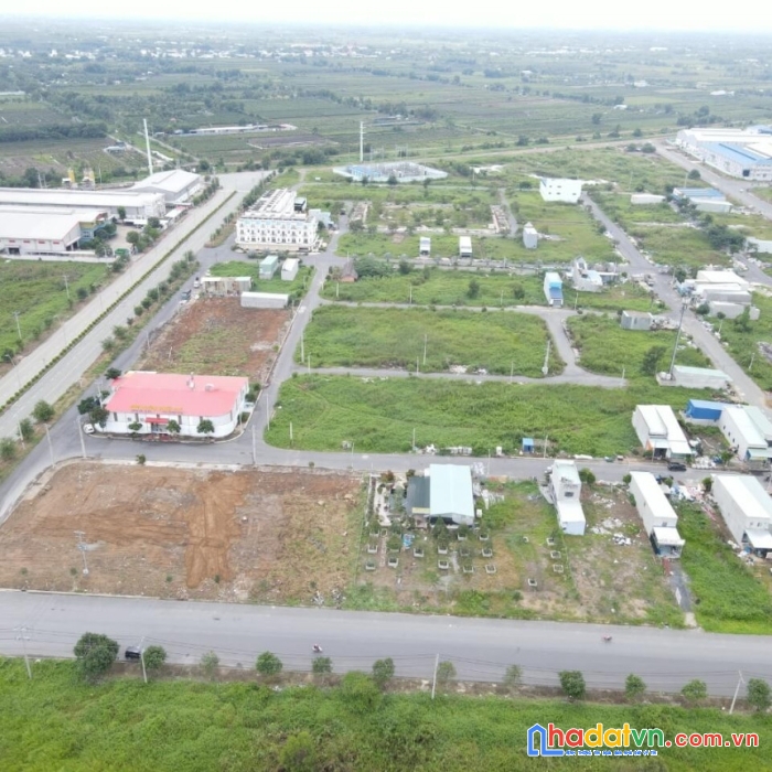 Đất khu công nghiệp dân cư hiện hữu cách trung tâm mua sắm chỉ 500m.giá chỉ 900tr