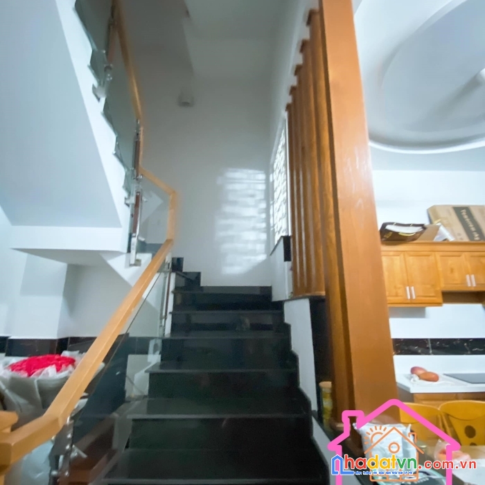 Bán nhà, nguyễn ảnh thủ, hiệp thành quận 12, diện tích 120m2.