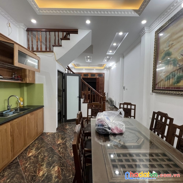 Siêu rẻ, từ liêm, bao nội thất, gần ôtô, kd, dt35m2x5t, gần các trường đh ,lh em hùng – 0965268261