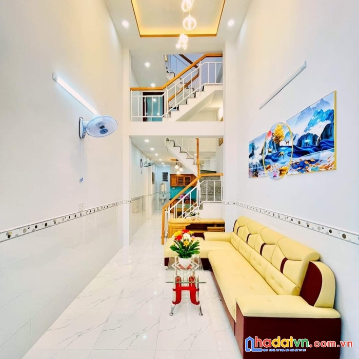 Nhà đẹp hẻm xe hơi huỳnh văn nghệ p15 tân bình 3 tầng dtsd100m2 giá rẻ 5 tỷ tl