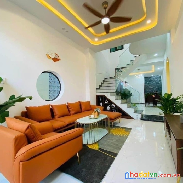 Bán nhà 3 tầng mặt tiền đường đàm văn lễ, ngay sau bến xe trung tâm