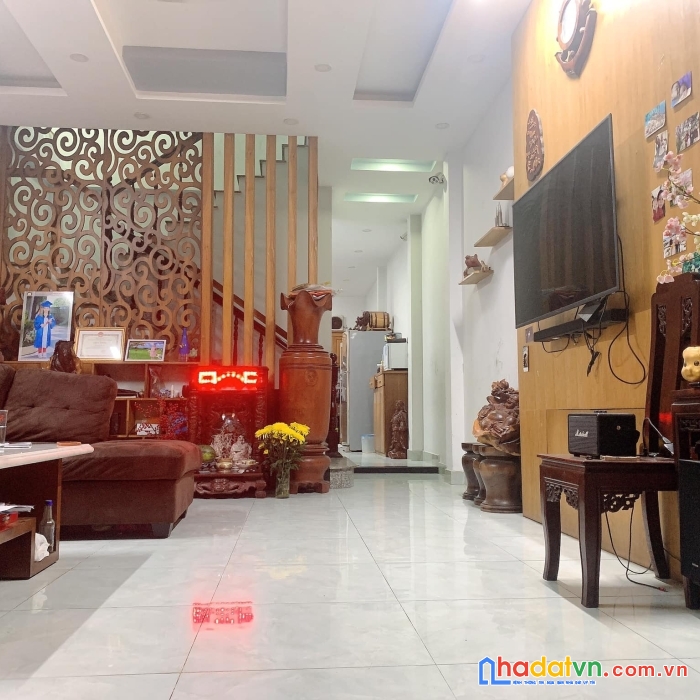 Nhà đẹp 3 tầng, khu an ninh,  đường số 9, linh trung, 80m2 giá 10.8 tỷ