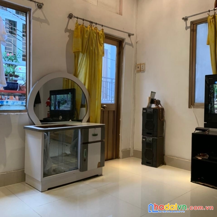 Chính chủ ủy quyền bán nhà trung tâm tân bình,3 tầng, 19m2. giá 2,65 tỷ tl