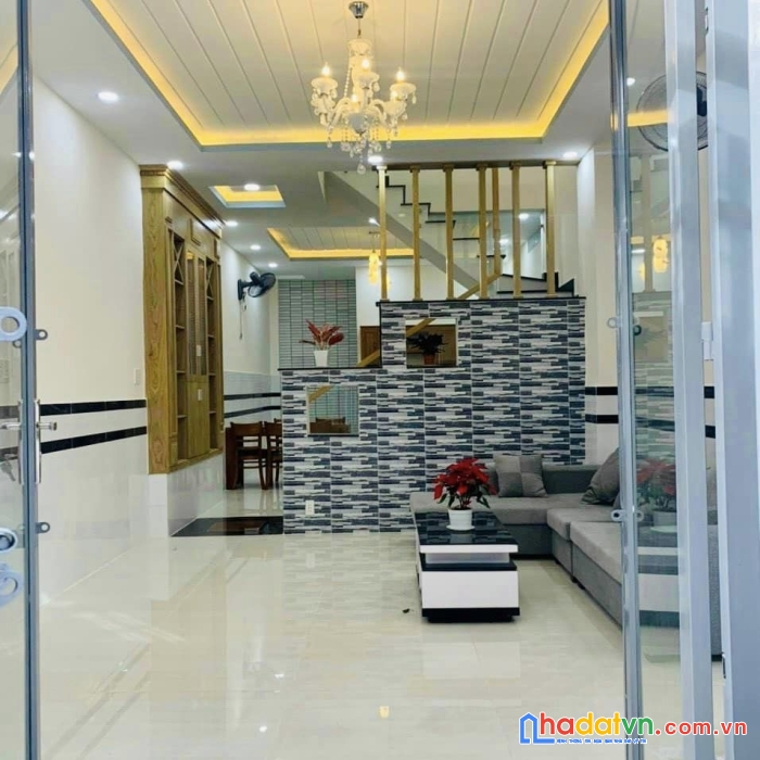 Bán nhà đẹp gía rẻ tặng nội thất phan huy ích quận tân bình - 50m2 -2.7 tỷ