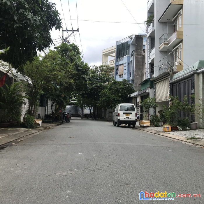 Bán nhà phường 14, quận gò vấp-105m2- 3 tầng- hẻm 10m xe tải thông.