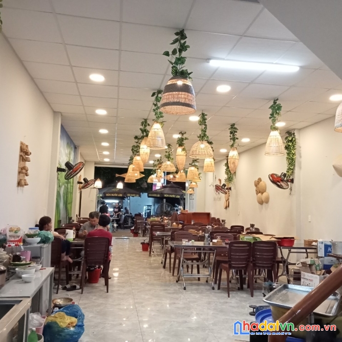 Bán nhà 141m2 mặt tiền kinh doanh sầm uất đường trần quốc toản dĩ an bình dương