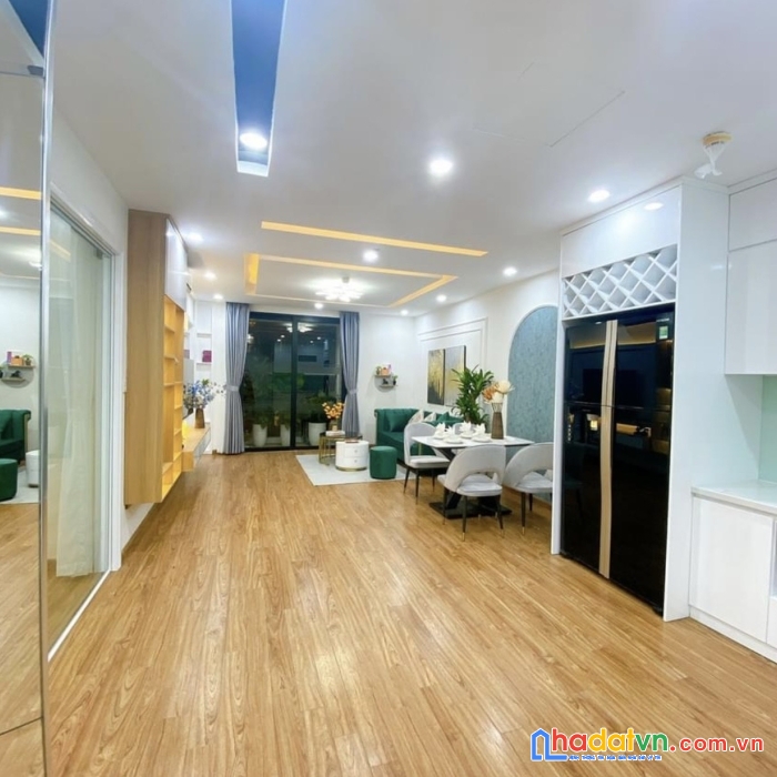 Bán căn hộ đẹp nhất roman, 104m, 3 ngủ, chỉ nhỉnh 4 tỷ