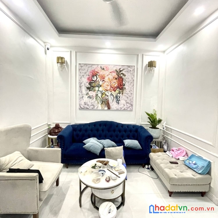 Bán nhà tô hoàng, hai bà trưng, dt 75m, nở hậu, ô tô, 6 tỉ