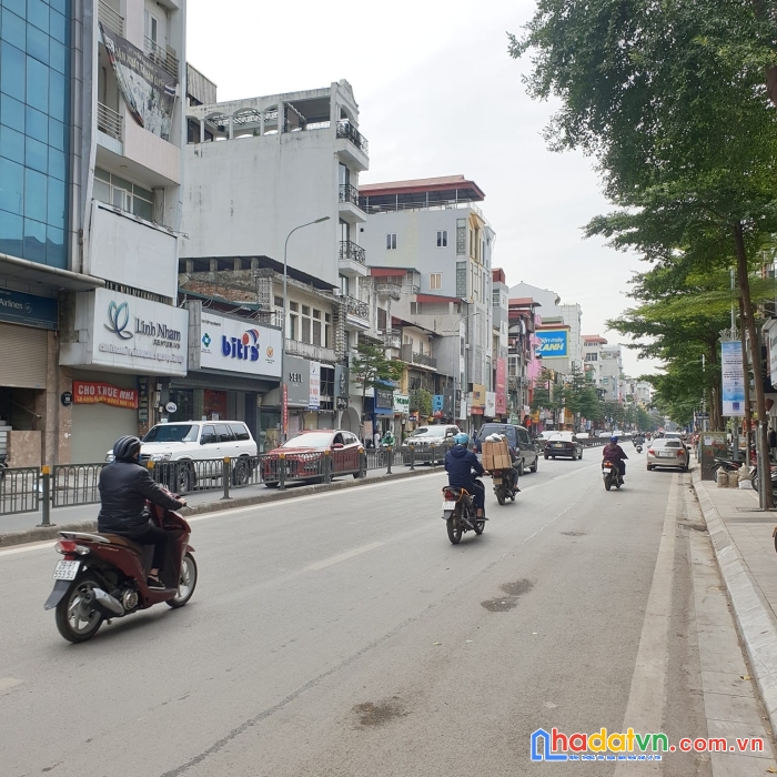 Bán tòa nhà mặt phố khâm thiên, đống đa 139 m2, mt6, lô góc, vỉa hè, 27 tỷ.  rẻ nhất hn.