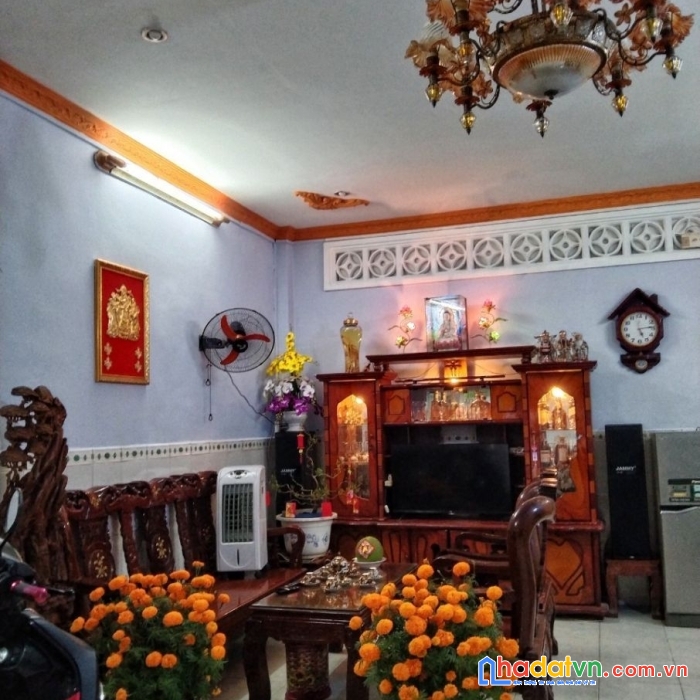 Bán nhà mặt tiền kinh doanh chợ khu gia viên tân hiệp 200m2 đường 2 xe tải