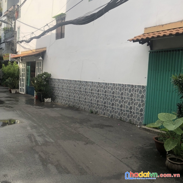 Chính chủ cần bán lô đất mặt tiền vị trí đẹp tại hồ chí minh