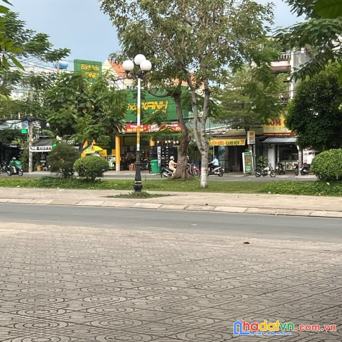 Bán nhà mặt tiền d9 giao tây thạnh - chế lan viên, 8x25m, 3t, 5pn, 32 tỷ