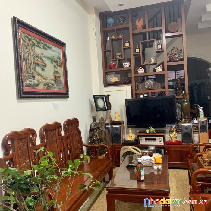 Chủ bán nhà phố quan nhân: 45m2, mt gần 4m, ngõ rộng, gần  phố, nhỉnh 4 tỷ.