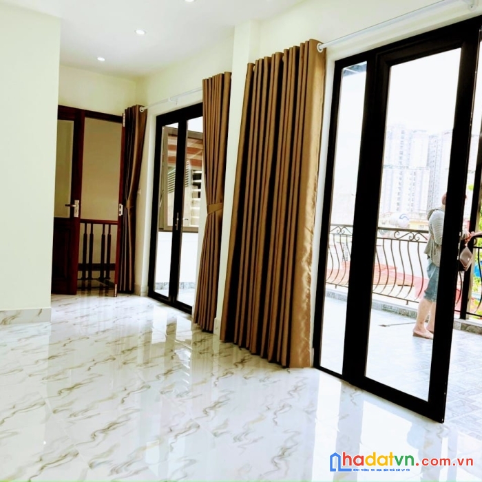 Bán nhà giáp nhất-thanh, ngõ ô tô, gần mặt phố dtxd70m2, mt5.5m. 9.5 tỷ. 0338080356