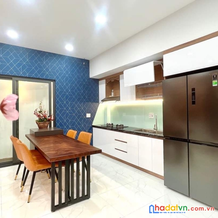Bán nhà thái phiên, hải châu, 65m2, 3 tầng, vị trí sầm uất kd, 4 tỷ 550 tl