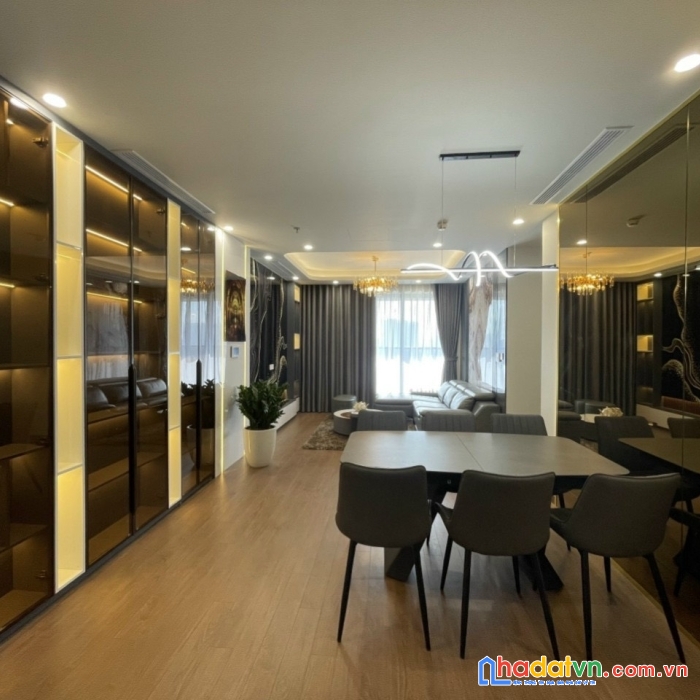Cần bán căn duplex cao cấp goldseason 47 nguyễn tuân, nt sang chảnh, nhỉnh 5 tỷ