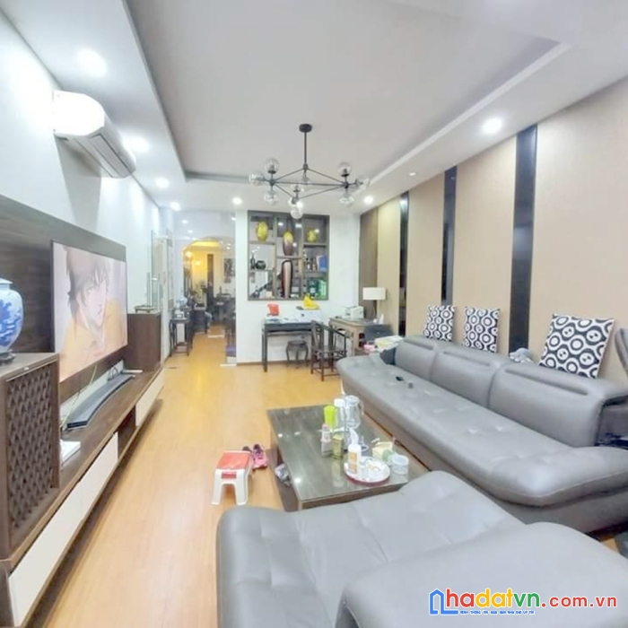 Bán nhà hẻm 292 bãi sậy 98m2 mt 4.2m chỉ 6.7 tỷ nở hậu 7m, oto vào nhà