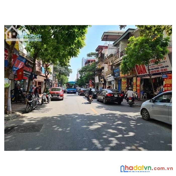 Bán nhà ngọc lâm - kinh doanh - ôtô tránh - vỉa hè - mt 9m x 200m2 - chỉ 20 tỷ