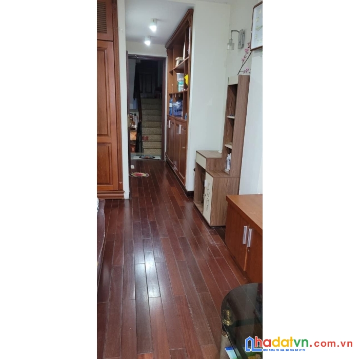 Bán nhà lạc long quân hxh giao đông hồ, 4,6x18m, 5 tầng, giá 12.9 tỷ
