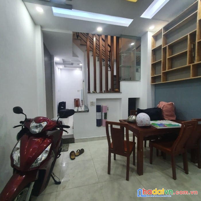 Nhà hxh thông siêu rẻ đường số 1 gò vấp 6.1x22m 3tầng 9xtỷ