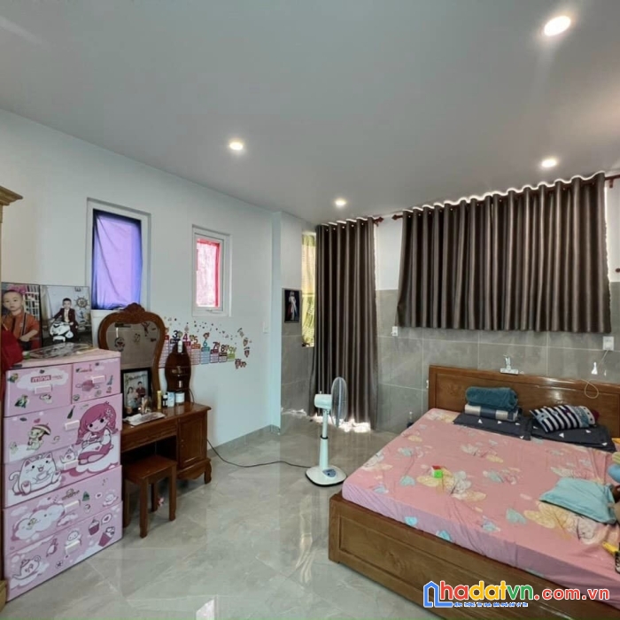 4.4x10 m- chủ cần tiền giảm sốc.  88m2 sd -còn  2.9 tỷ.