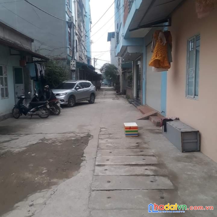 Bán đất đường tự khoát, xã ngũ hiệp, 36m2,  ô tô  đỗ cửa , kinh doanh tốt,  2.43 tỷ
