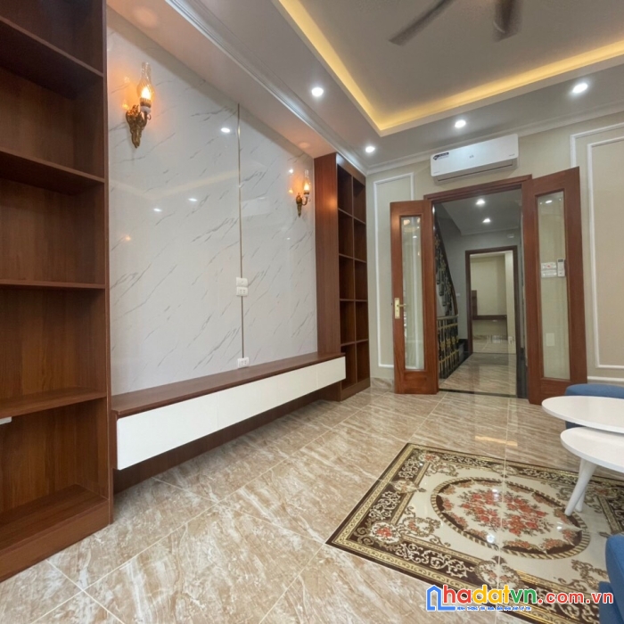 Đàm quang trung - bồ đề nhà mới koong - thang máy nhập