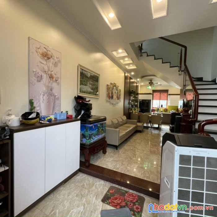 Cực gấp, bán nhà cự khối dân xây, ngõ rộng ô tô tránh, tặng full nội thất xịn đẹp, 45m*4t,3.6 tỷ