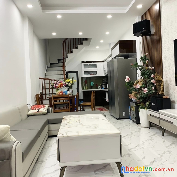 Nhỉnh 3 tỷ nhà quan nhân, 33m2, 4 tầng, ở luôn, 0962195211