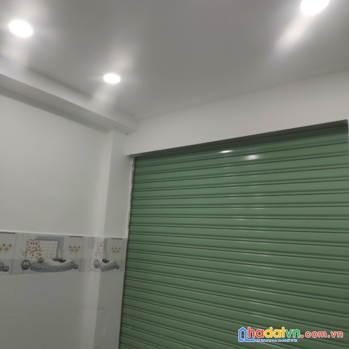 Hot hot, nhà nguyễn suý, ngay chợ tân hương, 3 tầng, dtsd 25m2, chỉ 1xty