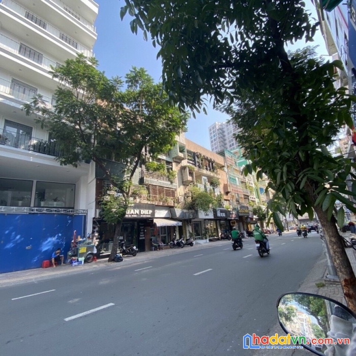 Bán gấp nhà mtnb nguyễn văn trỗi 8l giá chỉ 59 tỷ