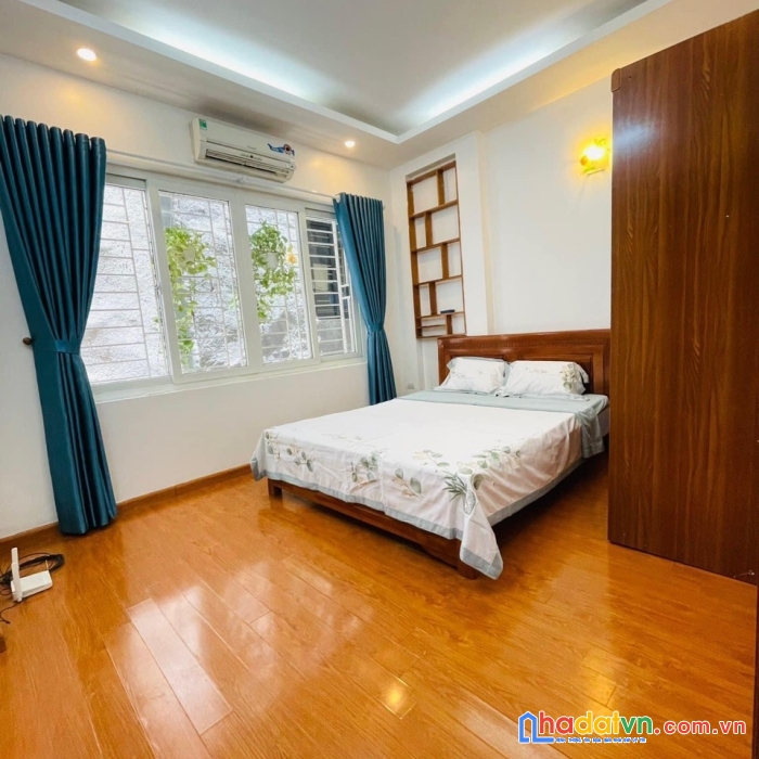 Bán nhà mặt phố nguyễn viết xuân hà đông 93m2 6t tm kdoanh chỉ hơn 13tỷ.
