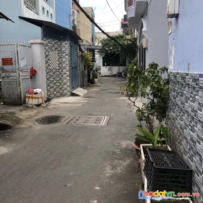 Tài chính 2-3 tỷ, nhà tân phú 26m2, hẻm lớn, quá ngon.