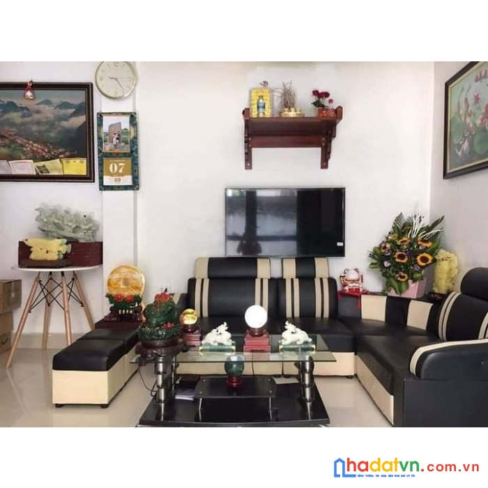 Bán nhà phố quang trung, 33m2, nhà đẹp, sát ô tô , giá 2.58 tỷ