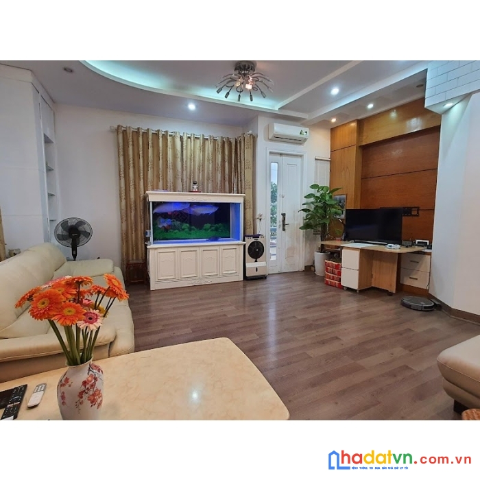 Mặt phố hoàng sâm, lô góc 2 mặt tiền, 60m² x 4 tầng, 18 tỷ 6
