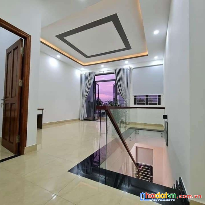 Bán nhà hxh, 4 tầng, phường 16 giá 5.5 tỷ quận 8
