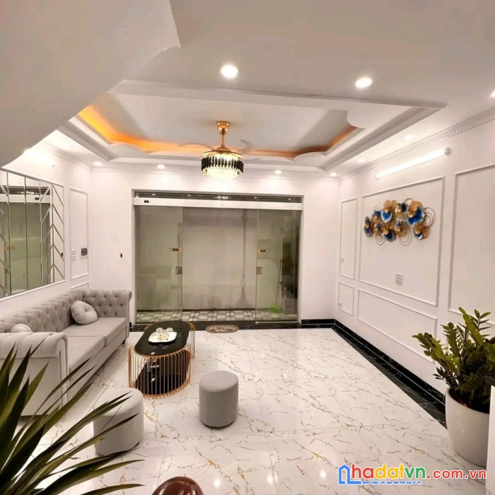 Bán nhà kim ngưu - sân cổng riêng - 10m ra ô tô !!!