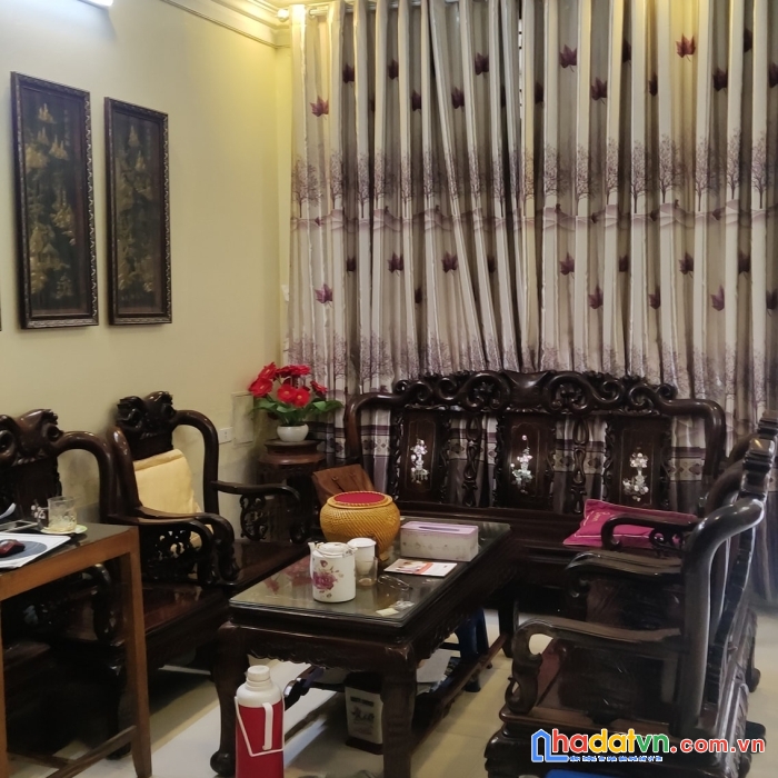 Chính chủ gửi bán nhà hồng tiến, bồ đề 45m mt5 5t giá 3.8 tỷ.0971879199