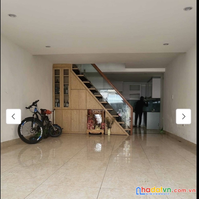 Chính chủ cần bán nhà 2,5 tầng mặt đường số 157 lán bè, phường lam sơn, quận lê chân, hải phòng