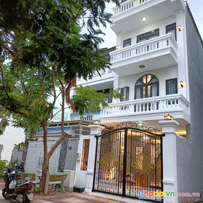 Bán nhà mới toanh khu k1 trung tâm tp phan rang ninh thuận.