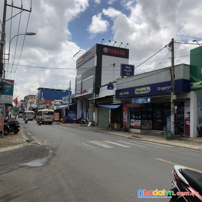 Bán gấp mặt tiền chợ linh xuân, kinh doanh tốt, đang cho thuê, gần 200m2 giá 14.5 tỷ.