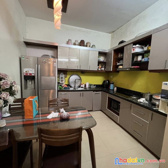 Đống đa, bán nhà đẹp phố chùa láng, oto đỗ cửa, đủ công năng 2 thoáng, 40m chỉ 6.5 tỷ