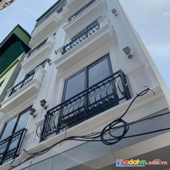 Bán nhà bát khối, long biên - 35 m2 x 5t - mt5 m- nhỉnh 3 tỷ - nhà mới tặng nt - 0975892929