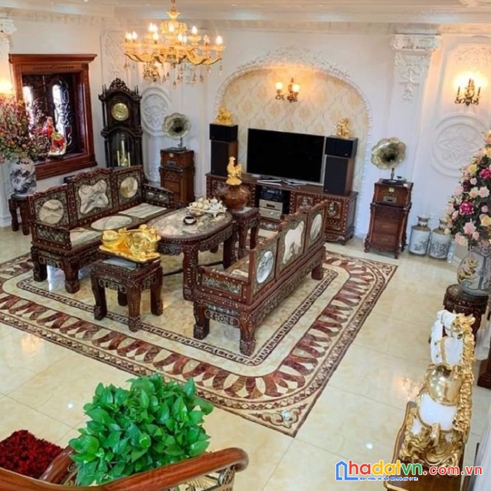 Bán nhà đội cấn 72m mặt tiền 6m 7 tỷ