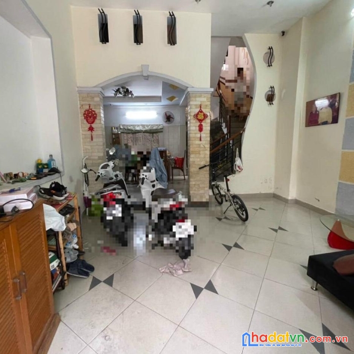 Nhà hxh khu vip bình thạnh.