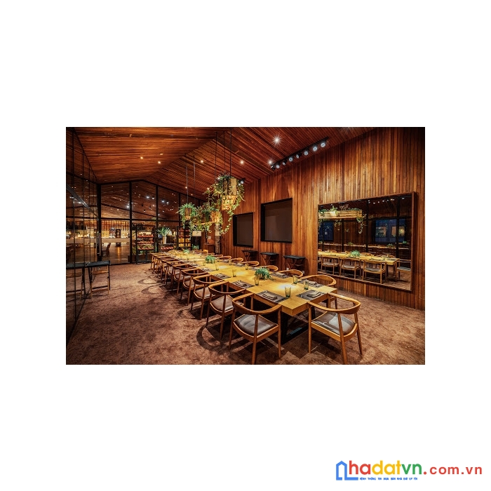 Siêu hot cho thuê 1000m2 nhà hàng ngã tư mễ trì giá 100tr/tháng