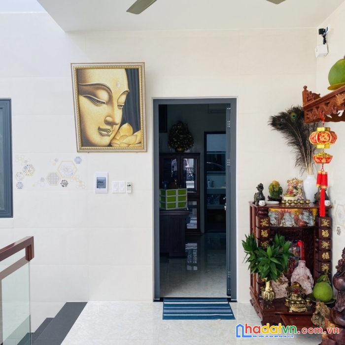 Bán nhà đẹp mới xây hxh phạm văn bạch tân bình hẻm thông kinh doanh tốt.