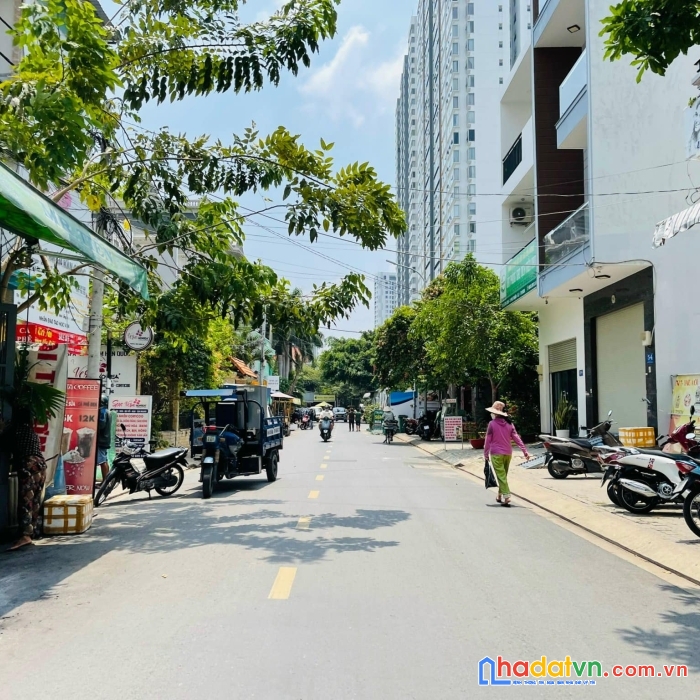 Đất nền mặt tiền lê thị chợ kdc lacasa quận 7