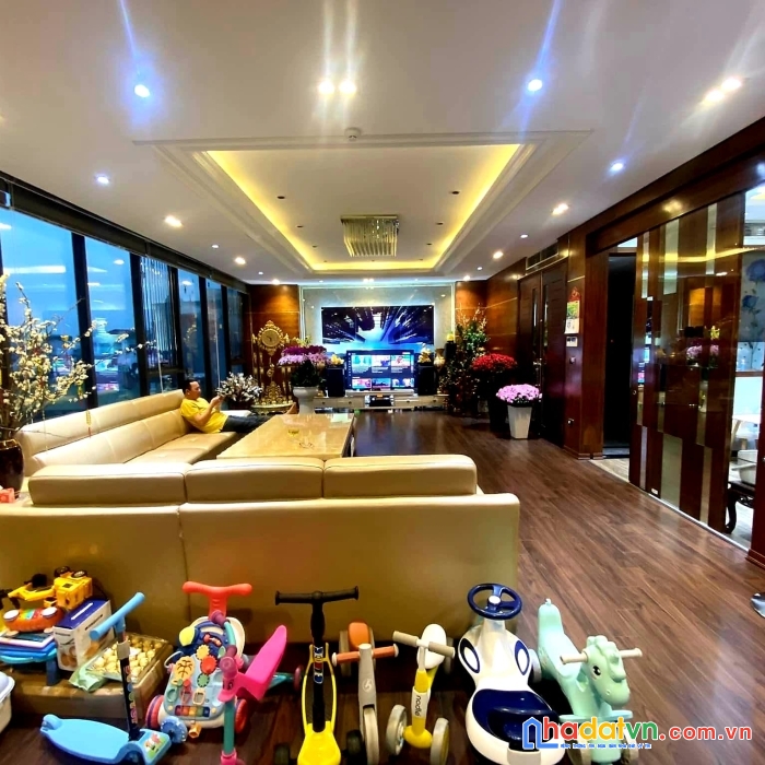 Bán tòa nhà 8 tầng, phố ngụy như kon tum, lô góc, kinh doanh vip, 86m giá 46 tỷ